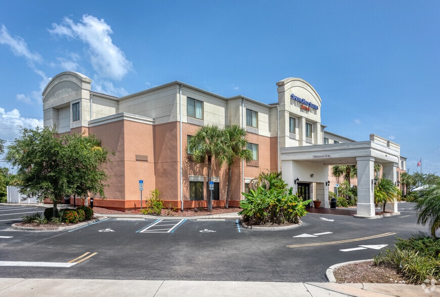 Primary Photo Of 3485 Ulmerton Rd, Clearwater Hotel For Sale