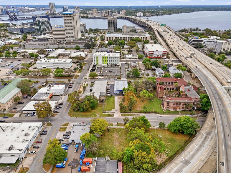More Photos Of 622 College St, Jacksonville Land For Sale