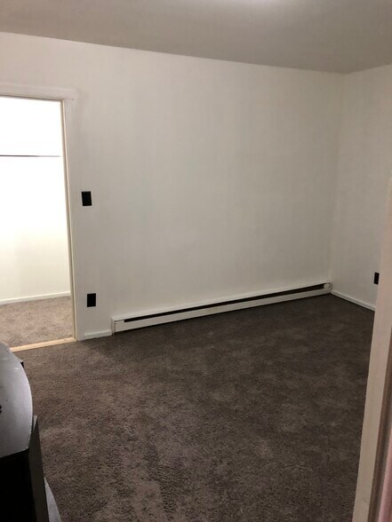 More Photos Of 427 S Pearl St, Albany Storefront Retail Residential For Sale