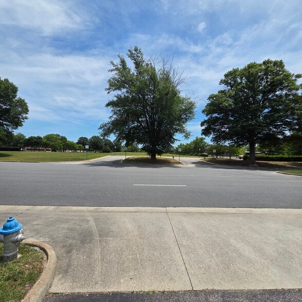More Photos Of 633 Independence Pkwy, Chesapeake Land For Sale