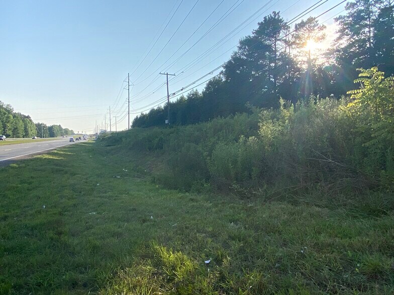 More Photos Of Charles Hardy Pkwy, Dallas Land For Sale