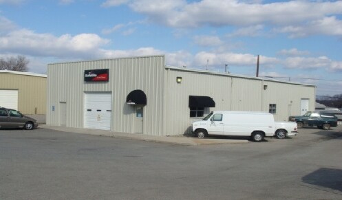 More Photos Of 3768 Peters Creek Rd SW, Roanoke Flex For Lease
