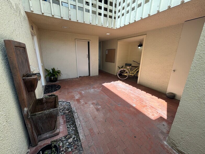 More Photos Of 2954-2958 Mission Blvd, San Diego Apartments For Sale