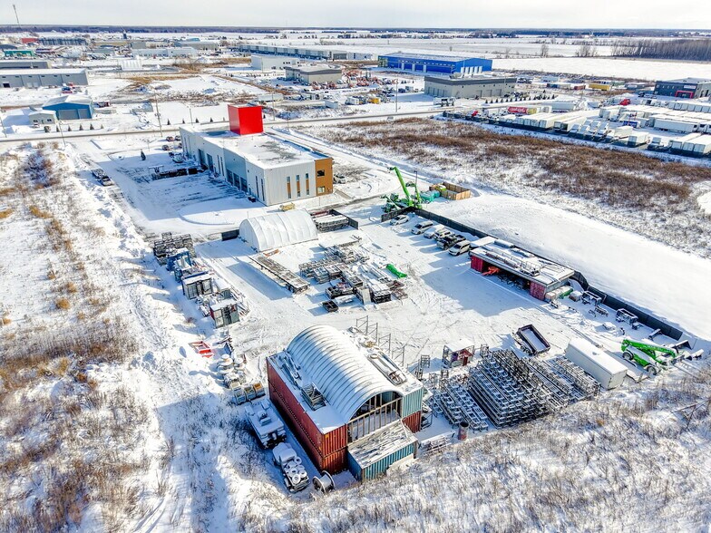 More Photos Of 224 Robot St, Vars Warehouse For Sale