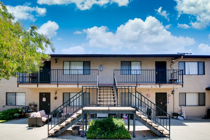 More Photos Of 529 N San Gabriel Ave, Azusa Apartments For Sale