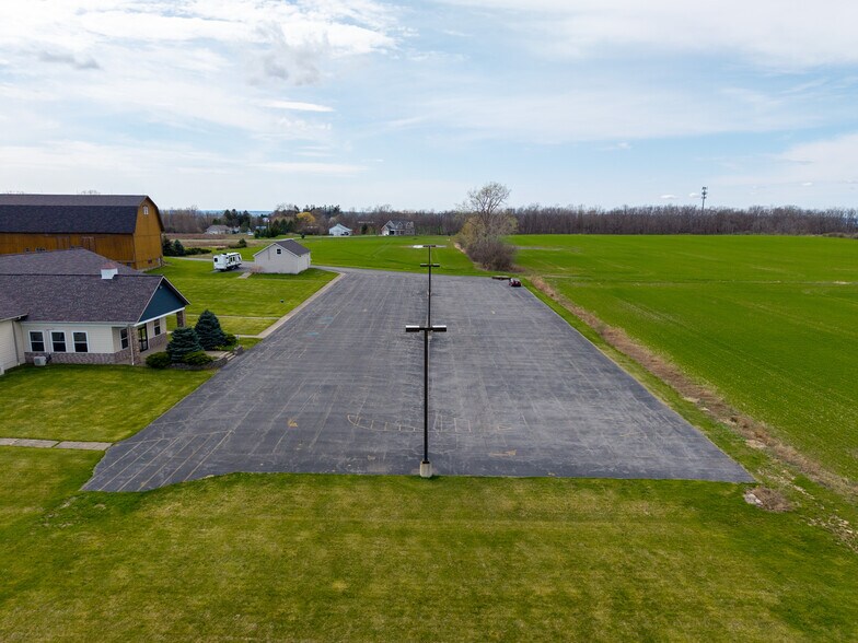 More Photos Of 4647 Reservoir Rd, Geneseo Flex For Sale