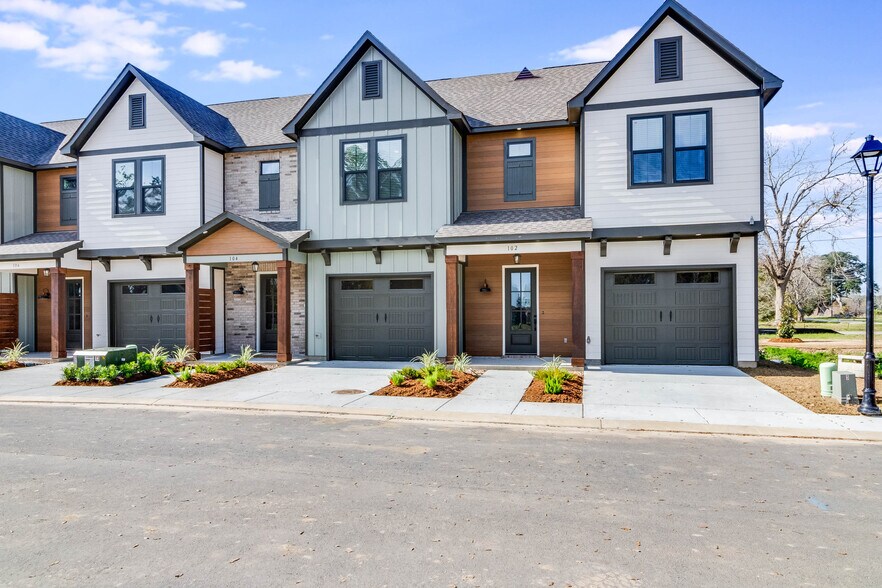 Primary Photo Of 102 Modera Place, Youngsville Apartments For Sale