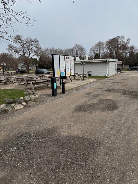 More Photos Of 2120 S Milford Rd, Highland Freestanding For Sale