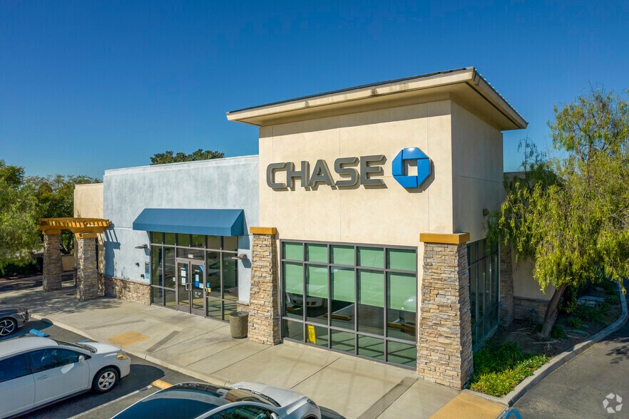 More Photos Of 1480 Eastlake Pky, Chula Vista Unknown For Lease