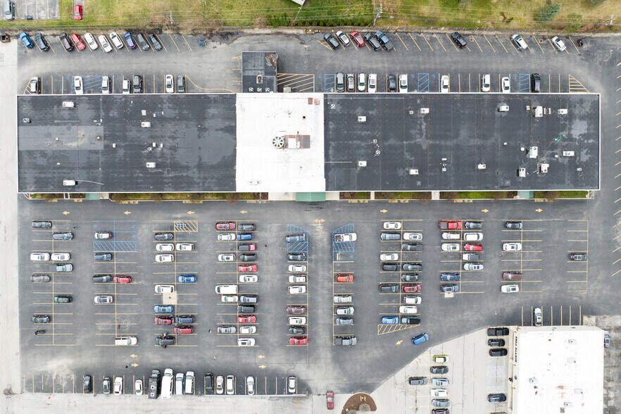 More Photos Of 5151 Monroe St, Toledo Office For Lease