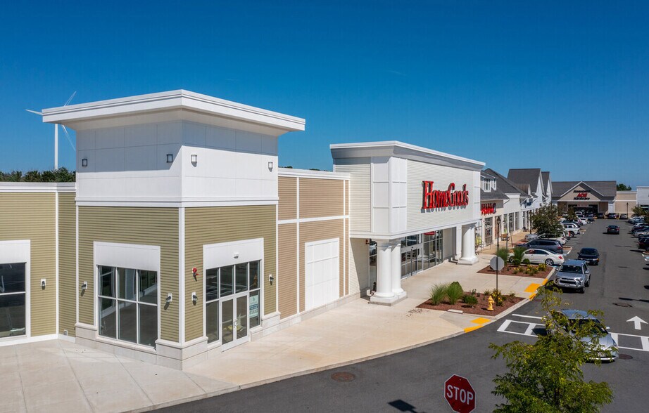 More Photos Of 201-231 Gloucester Crossing Rd, Gloucester Unknown For Lease