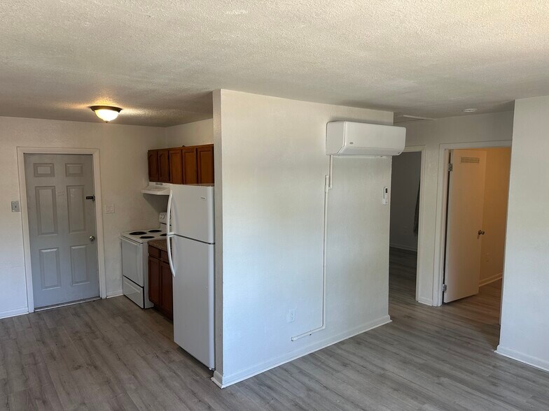 More Photos Of 1203 E Annie St, Tampa Multifamily For Sale