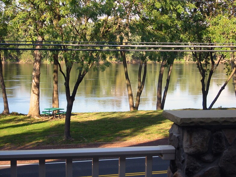 More Photos Of 33 S Delaware Ave, Yardley Office Residential For Lease