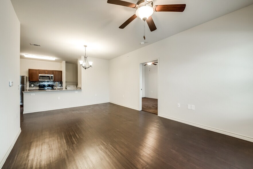 More Photos Of 2410 W Jack Finney Blvd, Greenville Apartments For Sale