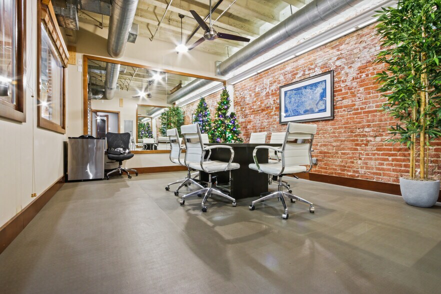 More Photos Of 201-207 E Broadway, Long Beach Office For Sale