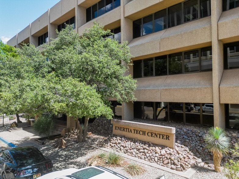More Photos Of 125 W Missouri Ave, Midland Office For Lease