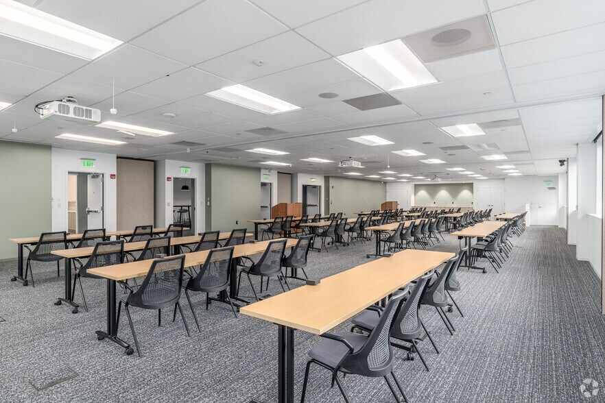 More Photos Of 1111 Old Eagle School Rd, Wayne Office For Lease