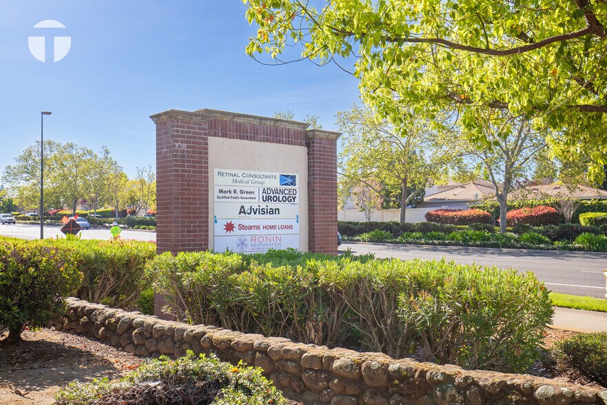 More Photos Of 2330 E Bidwell St, Folsom Medical For Sale