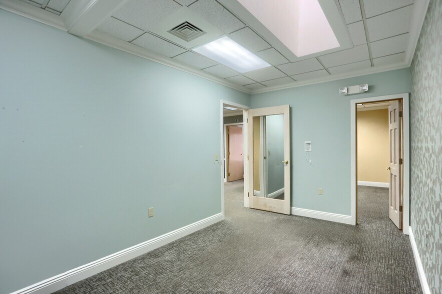 More Photos Of 744 Shenango Rd, Beaver Falls Medical For Lease