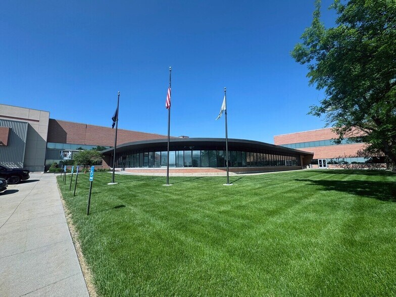 Primary Photo Of 12900 I St, Omaha Office For Sale