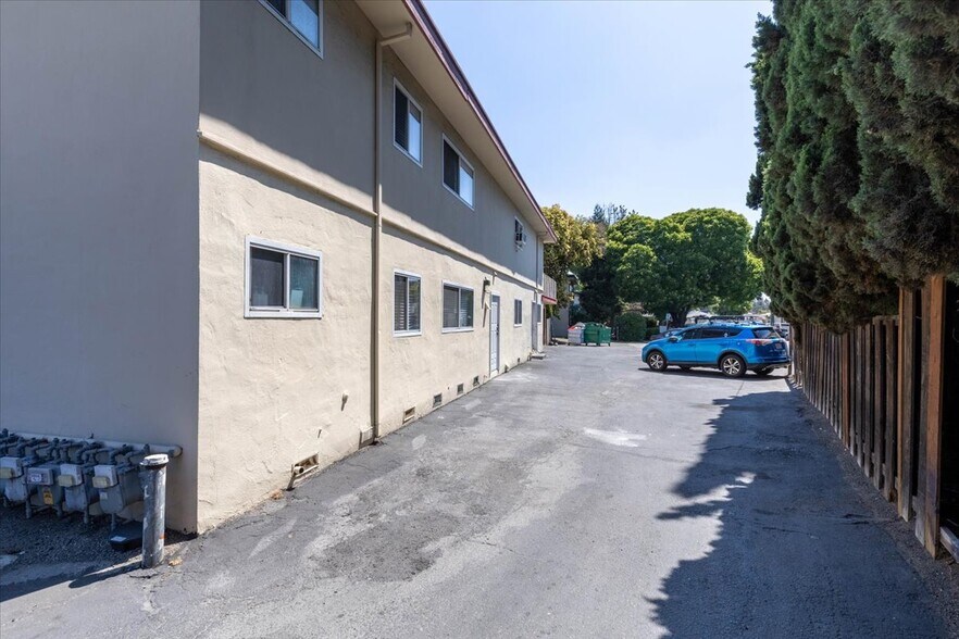 More Photos Of 2041 Beatrice Ct, San Jose Apartments For Sale