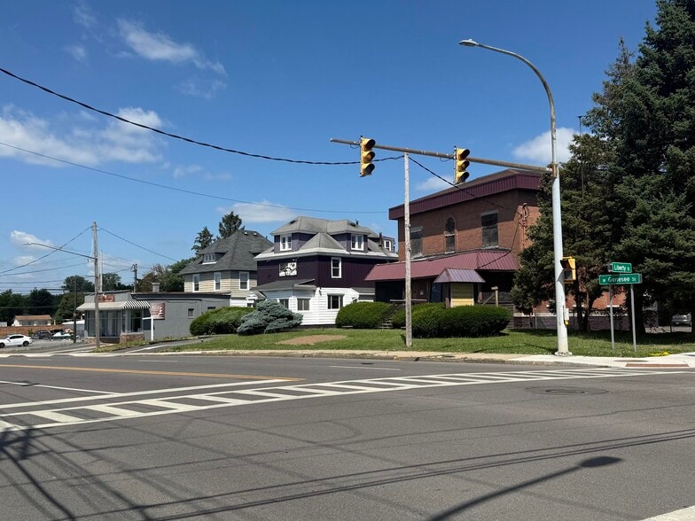 More Photos Of , Syracuse Unknown For Sale