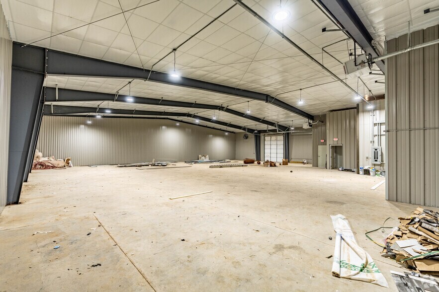 More Photos Of 5824 New Nashville Hwy, Murfreesboro Warehouse For Sale