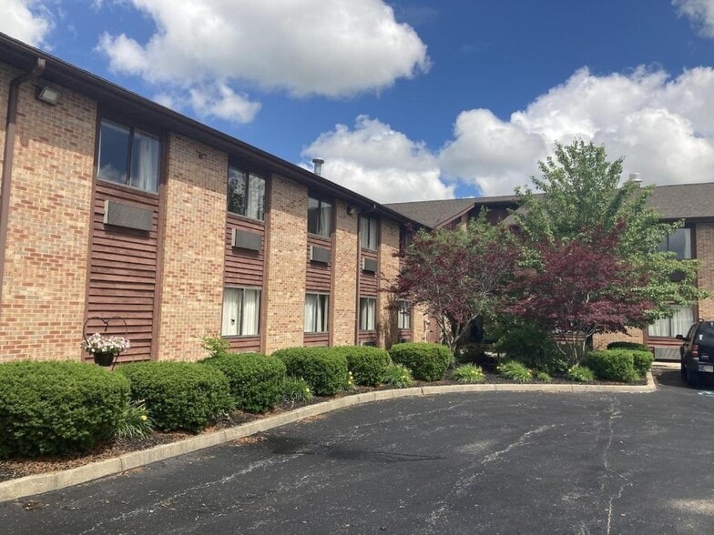 More Photos Of 2820 Hotel Ave, Huntington Hospitality For Sale