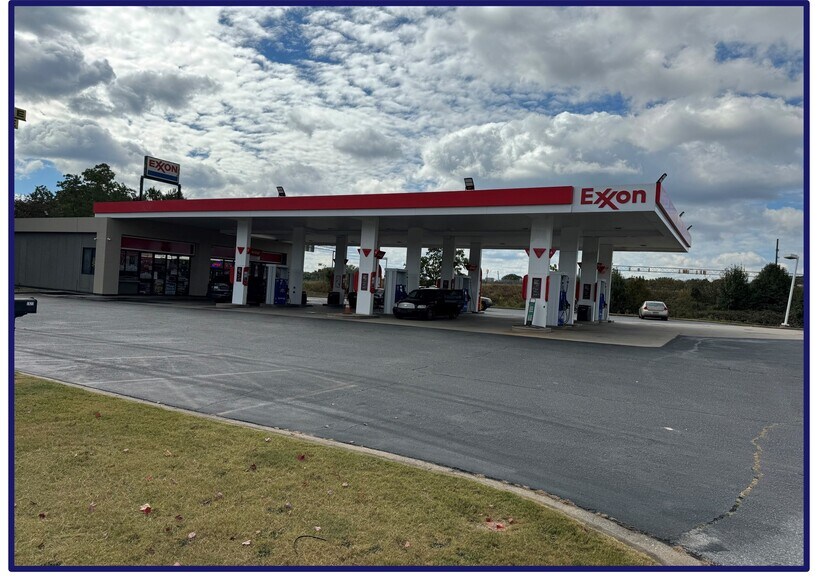 Primary Photo Of 1823 John B White Sr Blvd, Spartanburg Convenience Store For Sale