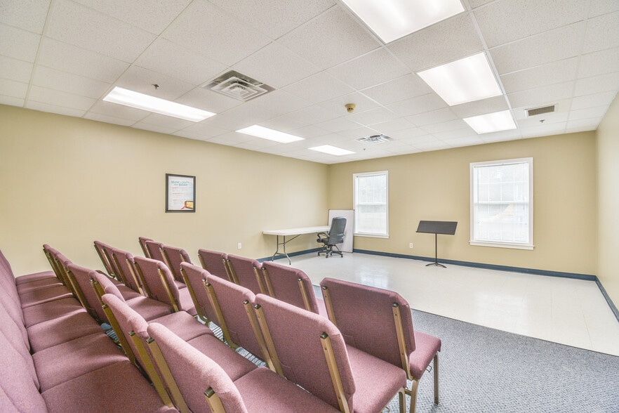 More Photos Of 1400 Grayson Hwy, Lawrenceville Religious Facility For Sale