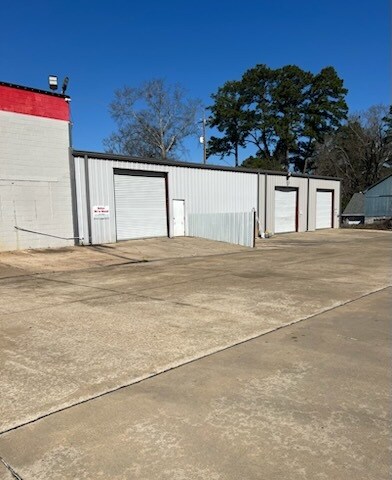 More Photos Of 1009 E Georgia Ave, Ruston Office For Lease