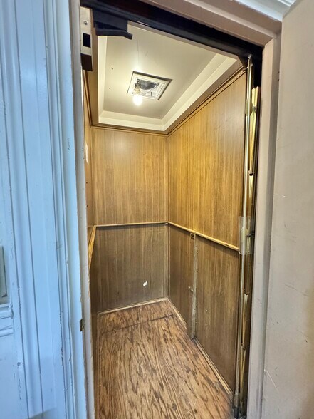 More Photos Of 46 Park St, Montclair Office For Lease