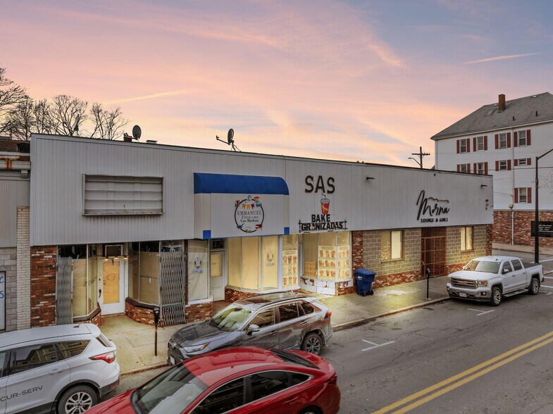 More Photos Of 1615-1623 Acushnet Ave, New Bedford Restaurant For Sale