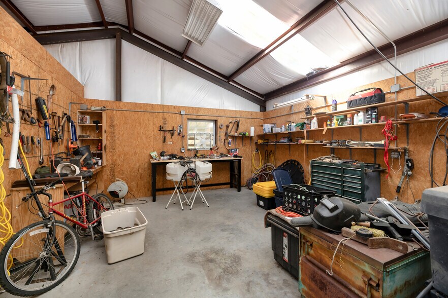 More Photos Of 2261 TX-276, Emory Specialty For Sale