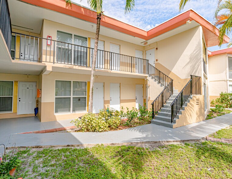 More Photos Of 1875 NE 169th St, North Miami Beach Apartments For Sale