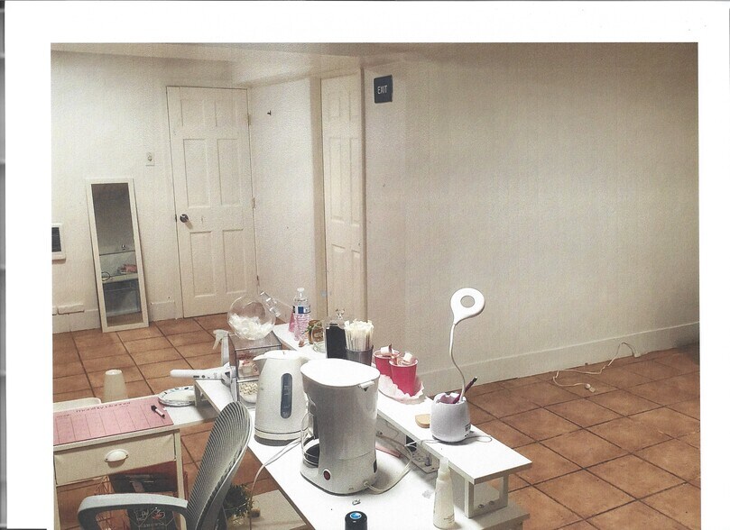 More Photos Of 1686-1700 Central Park Ave, Yonkers Storefront Retail Office For Lease