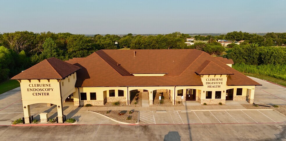 More Photos Of 1701 Walter Holiday Dr, Cleburne Medical For Lease
