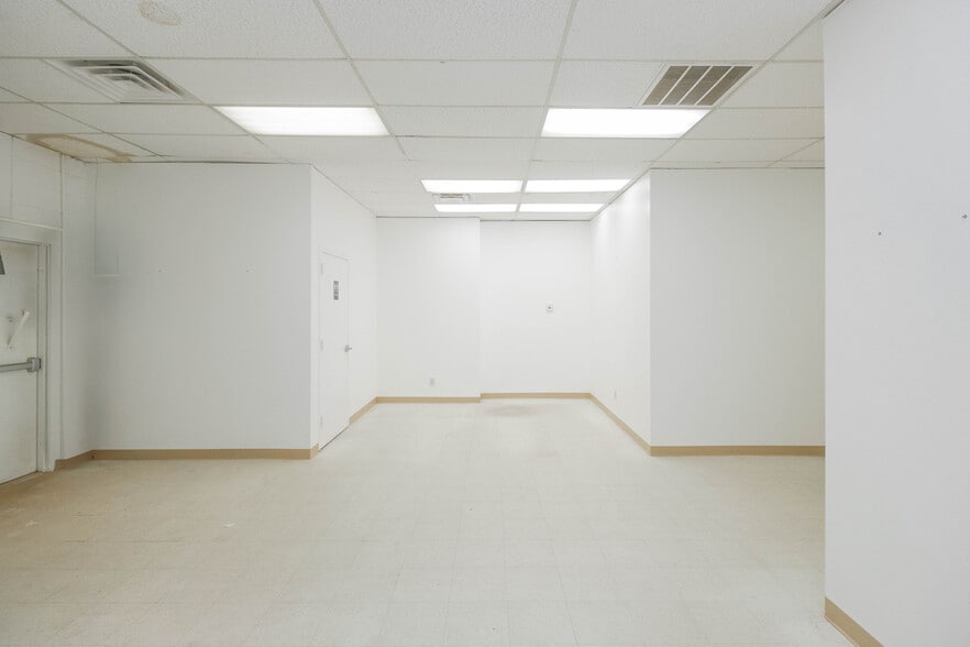 More Photos Of 1810 Trawood Dr, El Paso Unknown For Sale