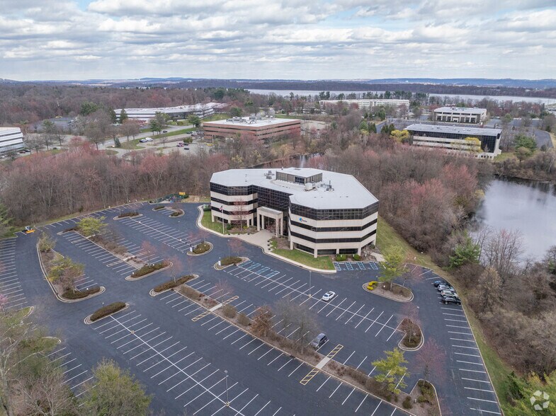 More Photos Of 45 Waterview Blvd, Parsippany Office For Lease