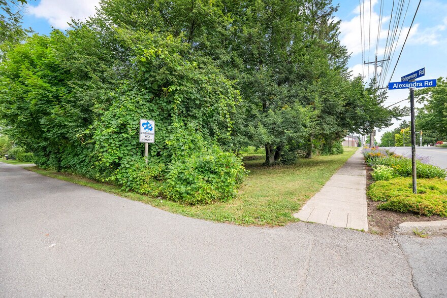 More Photos Of 3879 Rebstock Rd, Fort Erie Storefront Retail Residential For Sale