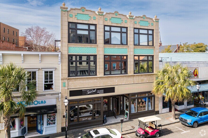 More Photos Of 445 King St, Charleston Office For Lease