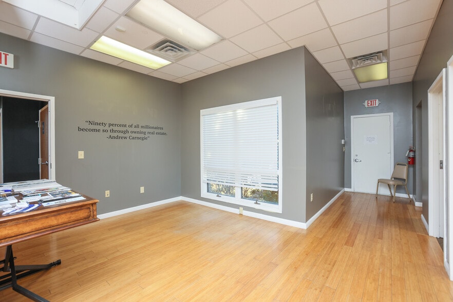 More Photos Of 8311 Two Notch Rd, Columbia Office For Sale