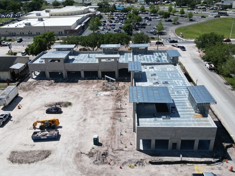 More Photos Of 2521 Partin Settlement Rd, Kissimmee General Retail For Lease