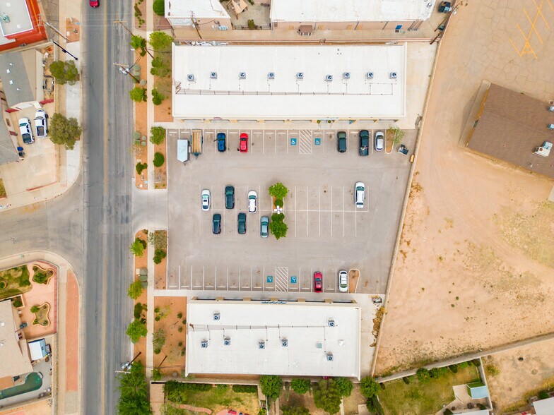 More Photos Of 2000 Lomaland Dr, El Paso Storefront Retail Office For Lease