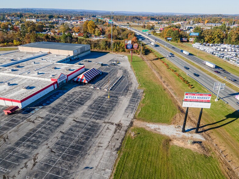 More Photos Of 398 Direct Connection Dr, Rossville Industrial For Lease