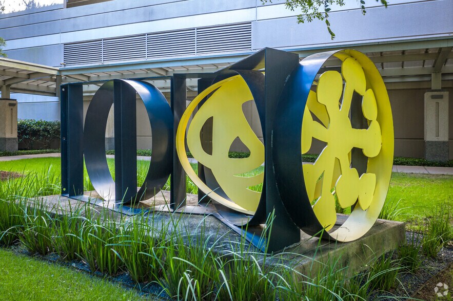 More Photos Of 10001 Woodloch Forest Dr, The Woodlands Office For Lease