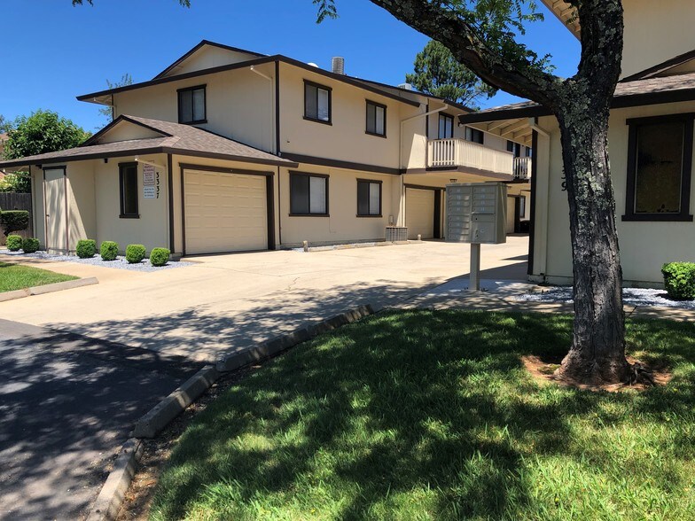 More Photos Of 3337 La Canada Dr, Cameron Park Apartments For Sale