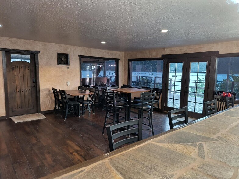 More Photos Of 204 S Coeur D Alene Ave, Harrison Restaurant For Sale