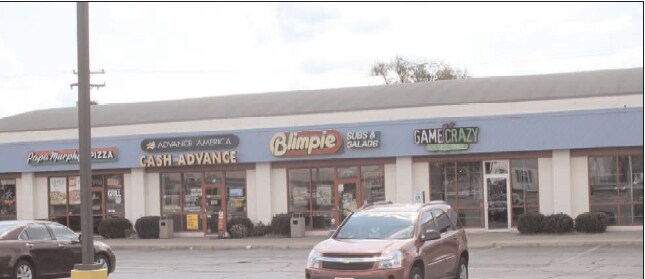 More Photos Of 3125-3127 N University St, Peoria General Retail For Sale