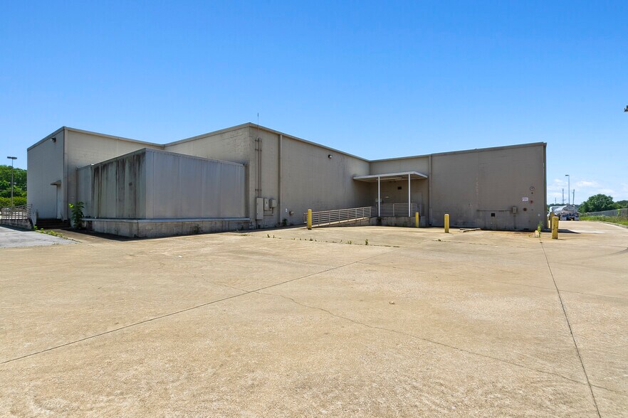 More Photos Of 13620 Highway 43 N, Northport Storefront For Sale